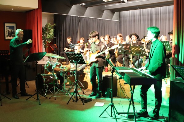 bigbandkonzert_24-28D2C860B7-20FA-9560-4A2F-01D68174153C.jpg