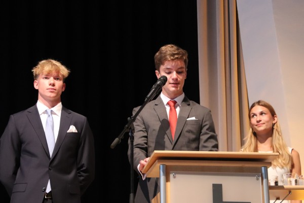 akademische_feier_25-13D30148B9-51EE-9BDA-E29B-03E643BBB85B.jpeg
