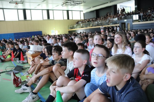 jahresabschluss_25-2400B819FB-CD49-69E3-3F43-2713FA812CFA.jpg