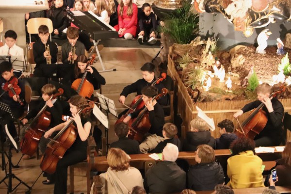 weihnachtskonzert_25-128A052492-535F-47CF-83B1-9B33BC46FEBB.jpeg
