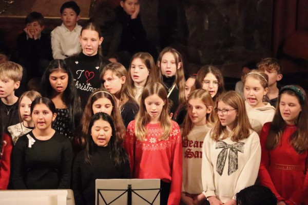 weihnachtskonzert_25-2260C9A7D8-C2C5-85D0-8CD6-26B5233B845A.jpeg