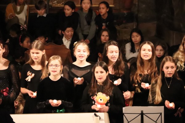weihnachtskonzert_25-3770F888F8-575D-DB65-42CD-978A1B5625F0.jpeg